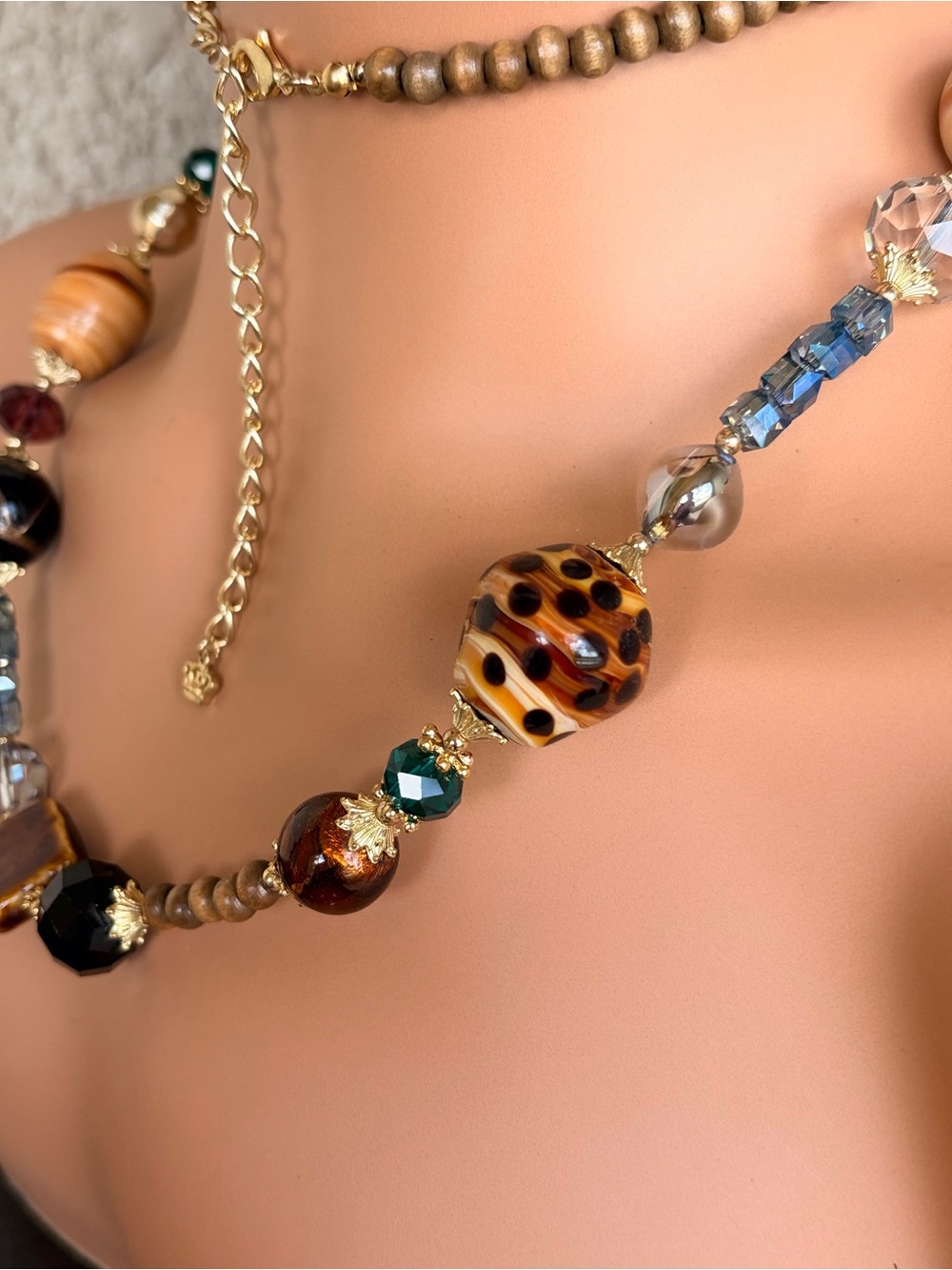 Premier Designs Multicolored Mixed Media Beaded Statement Necklace - Picture 6 of 9